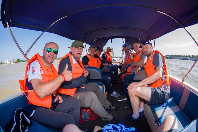 PRIVATE 4-5h speedboat tour to the village Mila23 - Who will enjoy this tour most
