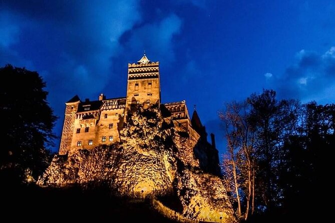 Private 7-Day Tour in Transylvania, Maramures and Bucovina from Bucharest - Day 7: Rescued bears and Peles Castle