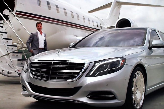 Private Bucharest Otopeni Airport (OTP) Transfer - The Mercedes E Class difference