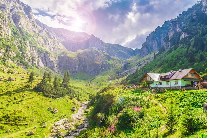 Private day hike from Brasov to Malaiesti Cottage - Who Should Choose This Hike?