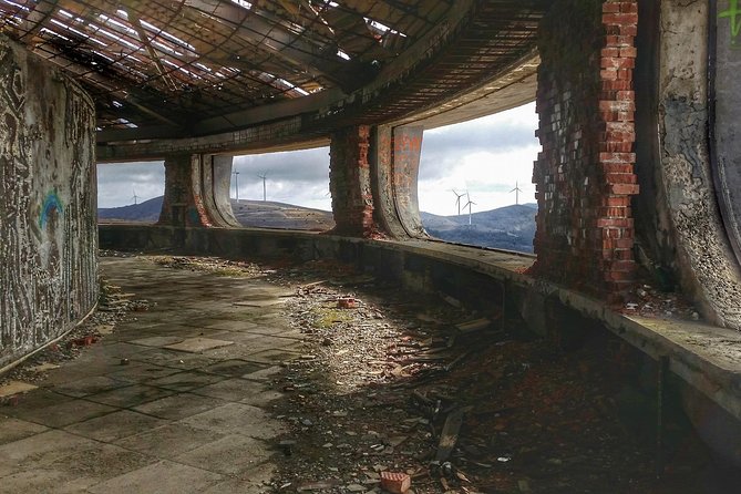 Private Daytrip to Buzludzha Monument and Veliko Tarnovo - Four hours among the walls of Tsarevets