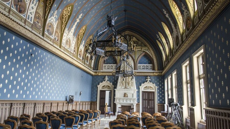 Private Iasi City Tour - Three Hierarchs Church and the Metropolitan Cathedral