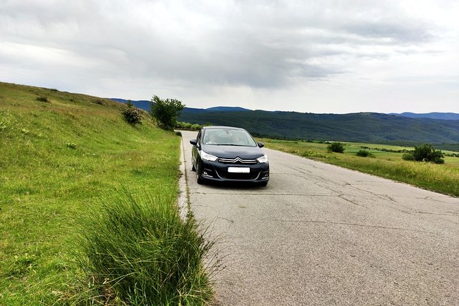 Private One-way Transfer Bucharest Airport to Hotel or vice versa - The ride into Bucharest takes about 30 minutes