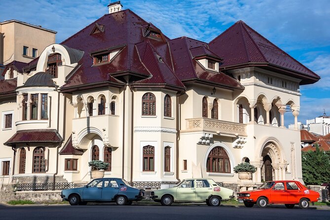 Private: RedPatrol Bucharest Contrasts Tour in a Vintage Car - Ferentari, former factories, and the post-socialist divide