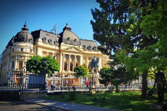 Private Sightseeing Tour of Bucharest - The Palace of Parliament: a powerful outside view