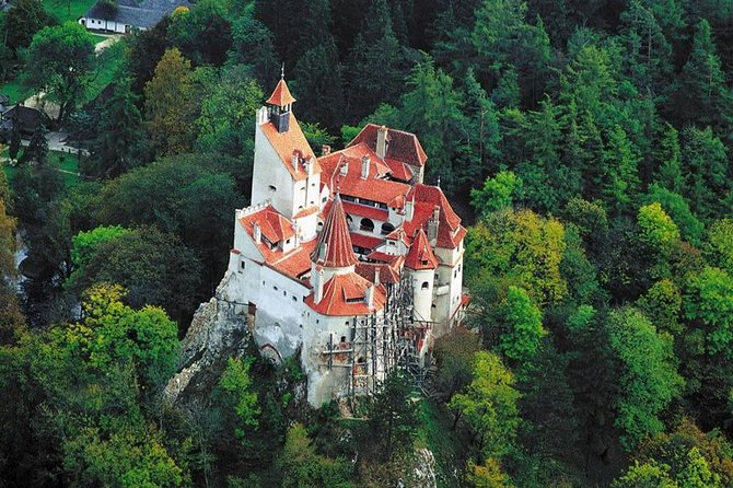 Private Tour to Peles and Dracula's Castle - Day trip from Bucharest - Bran Castle and the Dracula question