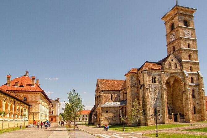Private Walking Tour of Alba Iulia Citadel with Wine Tasting - Why Alba Iulia Citadel makes a strong walking tour
