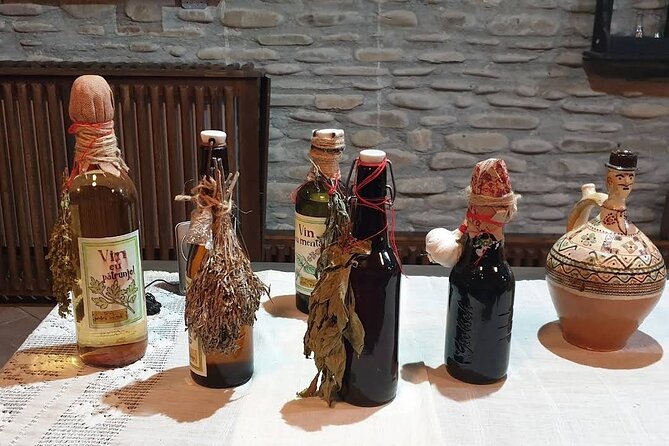 Private Wine Tasting in Cellar and the Winemaking process - Casa Timis in Chitorani: lunch among the vines
