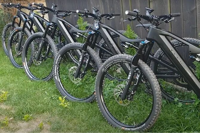 Sambata de Sus: E-Bike Guided Tours - E-biking toward the Făgăraș Mountains