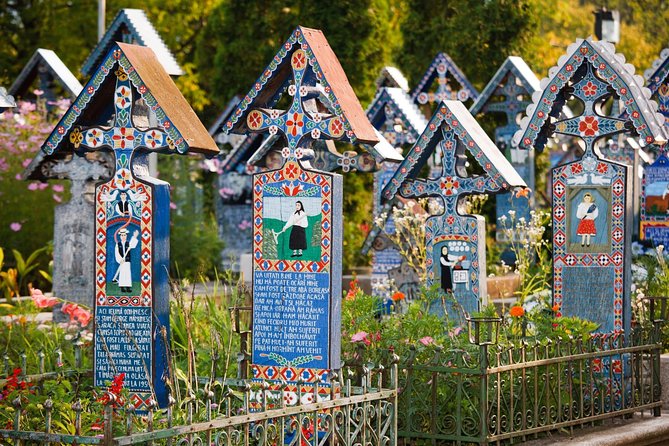 Sapanta & Merry Cemetery walking tour - Walking through Merry Cemetery