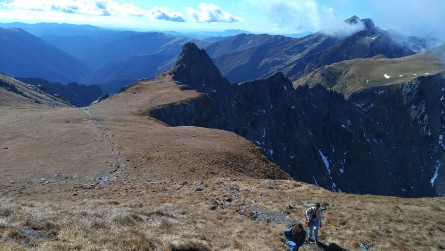 SB05 - Carpathian Heights: Hiking to Bâlea Cascada & Lake - Leaving Sibiu for the Făgăraș Mountains
