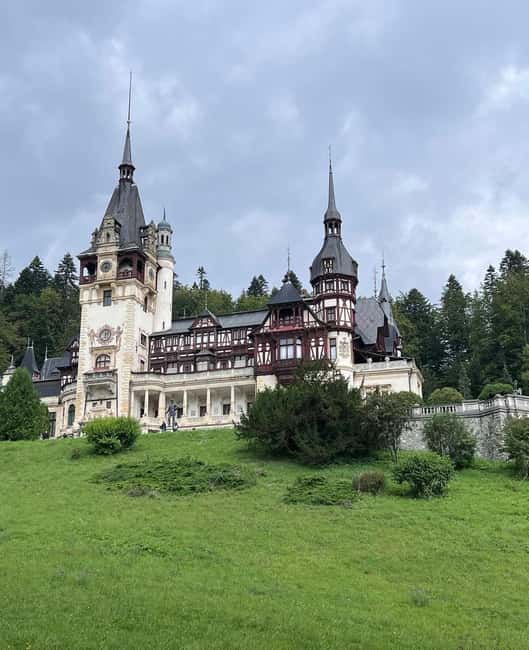 Sibiu: Dracula's Castle and Dino Park Day Trip - Key points to know before booking