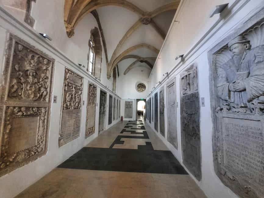 Sibiu, UNESCO & wine tasting tour (from Cluj) - Calnic Fortified Church and the Saxon story