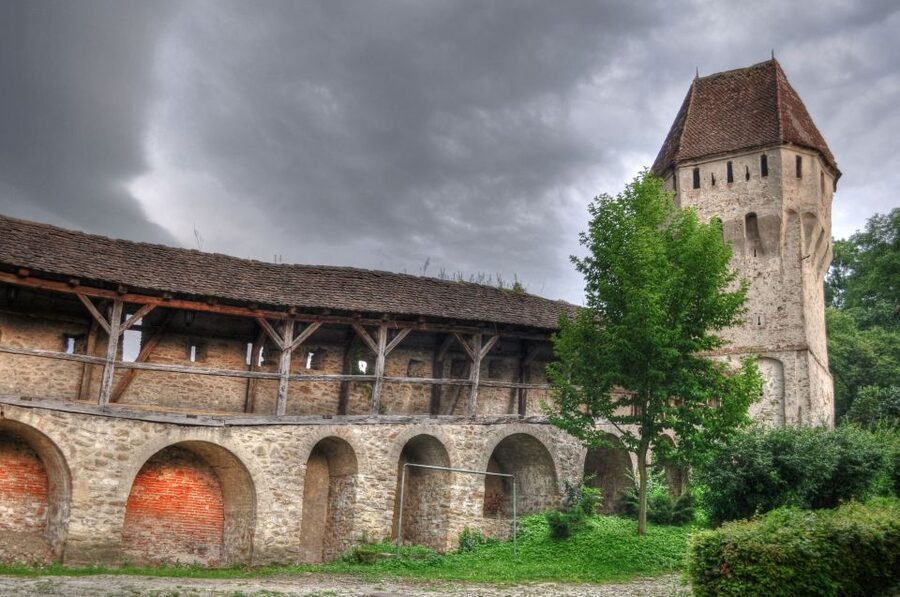 Sighisoara: Candlelight Tour of Dracula's Home Town - Narrow Streets and Preserved Walls