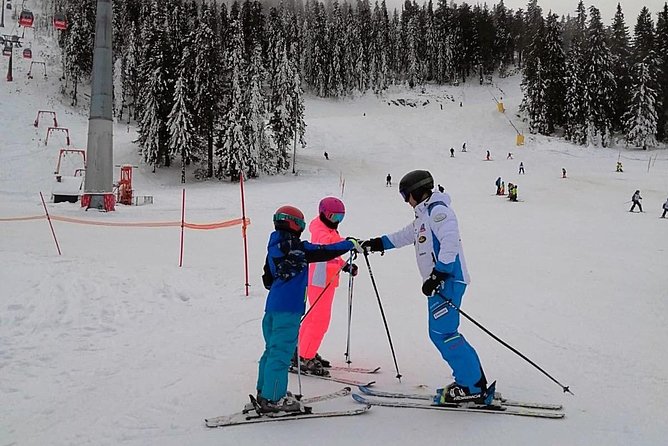 Ski / Snowboard Lessons on the Slopes of Poiana Brasov - Poiana Brașov and the Postăvarul mountain