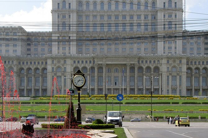 Skip the Line Ticket of the Palace of Parliament in Bucharest - What the palace feels like from inside