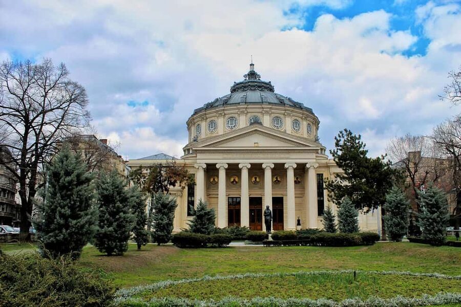 Slavery in Romania,Myths and Truths on Gypsies, Walking Tour - Cișmigiu Gardens: myths, music, and a needed break