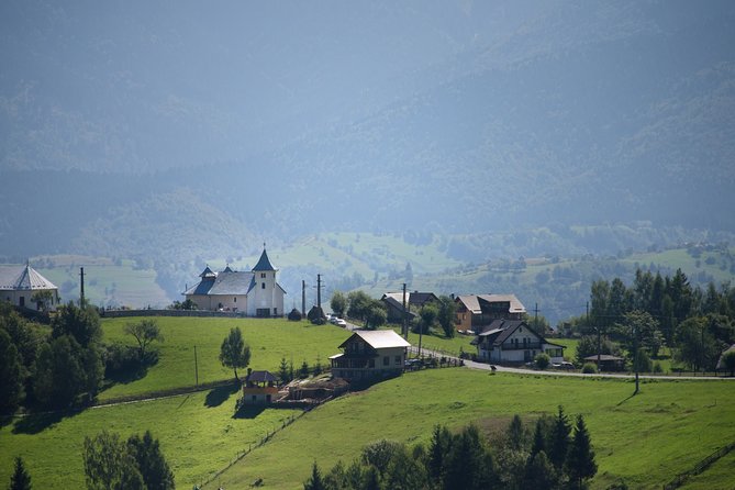 Small-Group Day Trip in Romanian Authentic Mountain Villages from Brasov - What the guides add to the day
