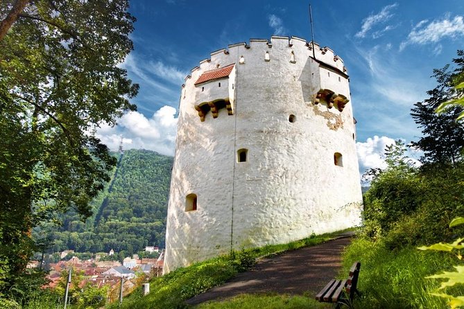 Small Group Walking Tour Of Brasov Old Town - Squeezing through Rope Street, Strada Sforii