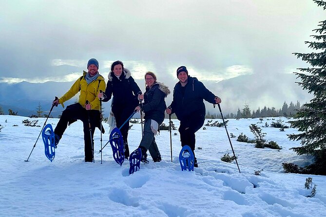 Snowshoeing Fun Tour from Cluj Napoca - Following the 3-hour-30-minute forest route