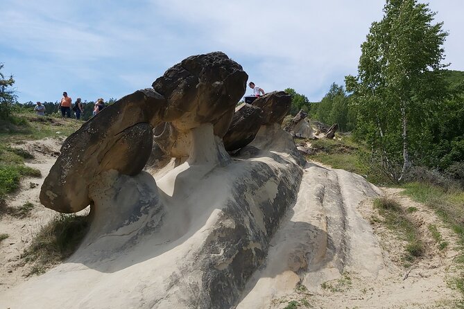 Strange Growing Stones and Mud Volcanoes in Buzau County - How the two stops work together