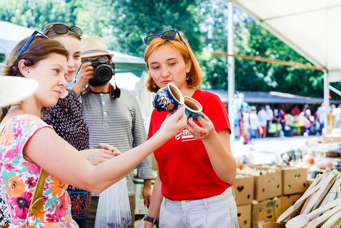Taste Bucharest: A Food Lover's Tour of Markets & Neighbourhoods - The guide makes or breaks the five hours