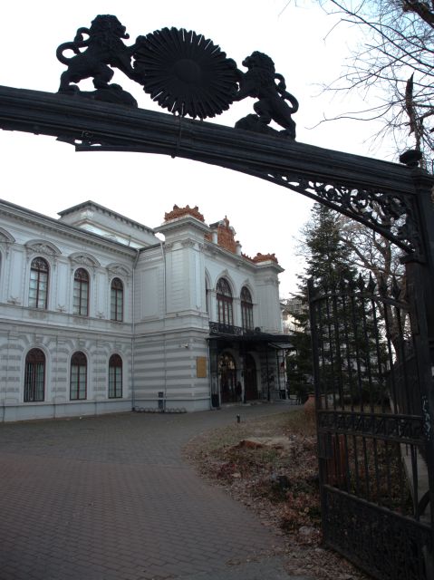 The secret Bucharest - half day walking tour - Starting at Piata Romana and moving to Piata Lahovari