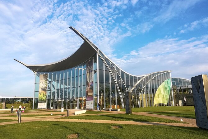 Therme-entrance ticket and transfer pick-up/drop-off Bucharest - What the Bucharest Therme trip actually includes