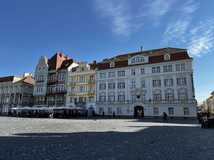 Timisoara: Guided Walking Tour - Unirii Square and the people behind it