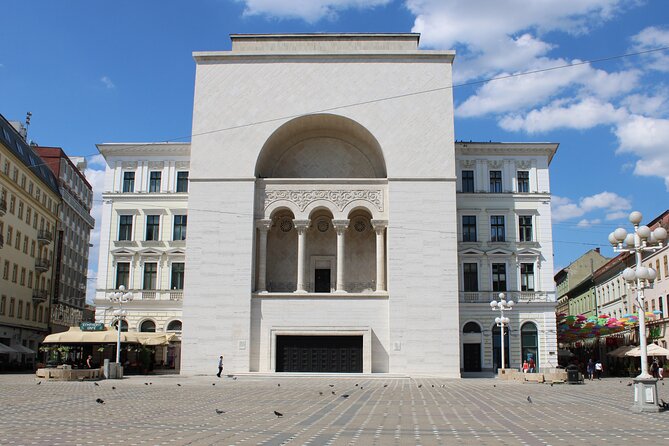 Timişoara: Private Walking Tour with Local Guide - Key points at a glance