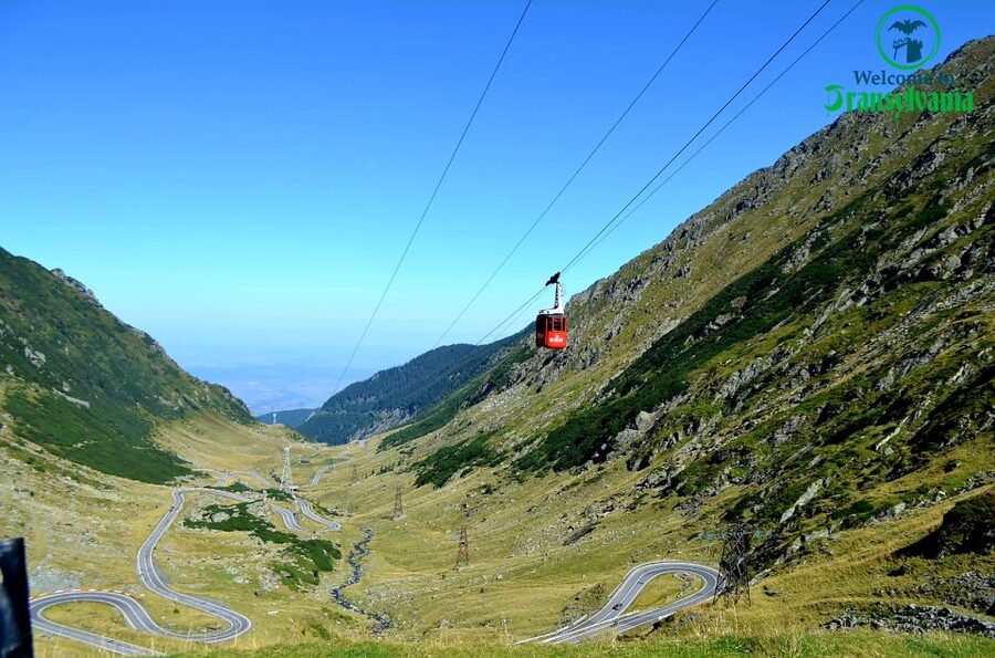 Transfagarasan amazing road trip🐻 from Brasov - The guide, vehicle, and group size