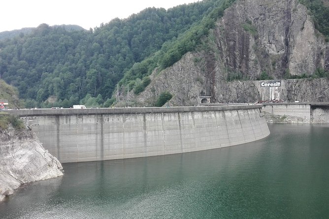 Transfagarasan Road - one day trip from Bucharest - Vidraru Dam, a short engineering stop