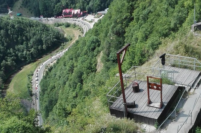 Transfagarasan Road - one day trip from Bucharest - The Transfagarasan Highway and its sharp bends
