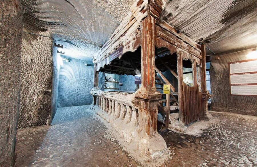 Turda Salt Mine : 1 Day auto tour from Oradea - What the $589 private price really buys
