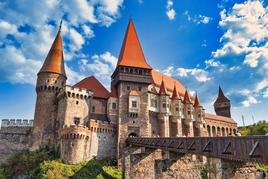 Turda salt mine and Corvin Castle day tour from Cluj - What to pack and how to pace yourself