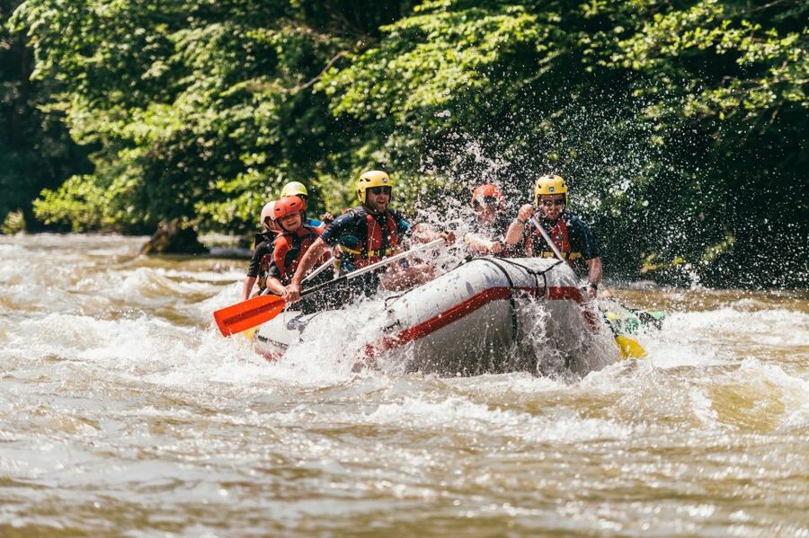 Vadu Crisului: Rafting or Kayaking trip on Crisul Repede - Returning to the base and using the facilities