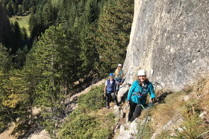 Via Ferrata Tour near Red Lake (Lacu Rosu) - Learning the safety system before the first rung