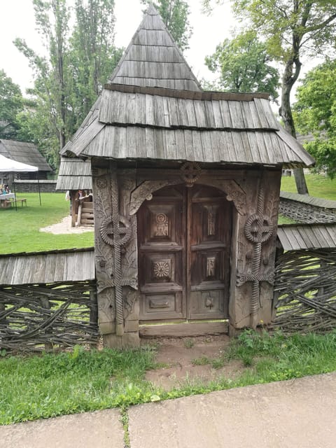 Village Museum Bucharest Guided Tour - What this two-hour Bucharest tour is really for