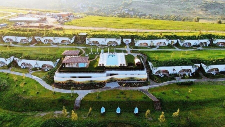 Winery touring & private wine tasting - one day private tour - First tasting: a modern winery near the old cellar